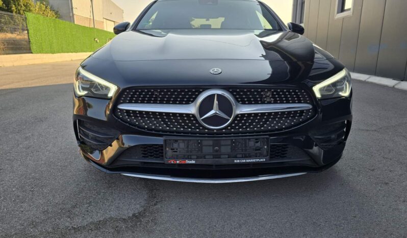 MERCEDES BENZ CLA 200D AMG DIGITAL AMBIENTAL full