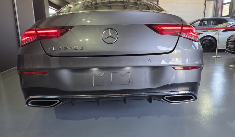 MERCEDES BENZ CLA 200 D COUPE AMG LINE full
