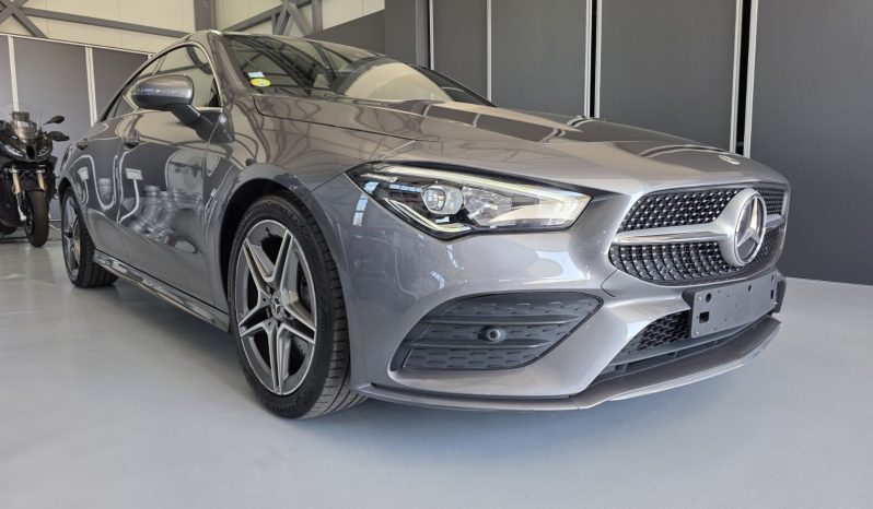 MERCEDES BENZ CLA 200 D COUPE AMG LINE full