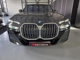 BMW 740d xDRIVE M-SPORT PANO 31″ TV B&W