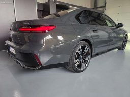 BMW 740d xDRIVE M-SPORT PANO 31″ TV B&W