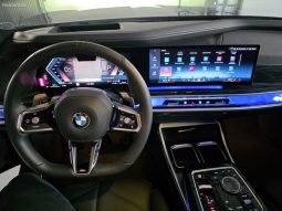 BMW 740d xDRIVE M-SPORT PANO 31″ TV B&W full