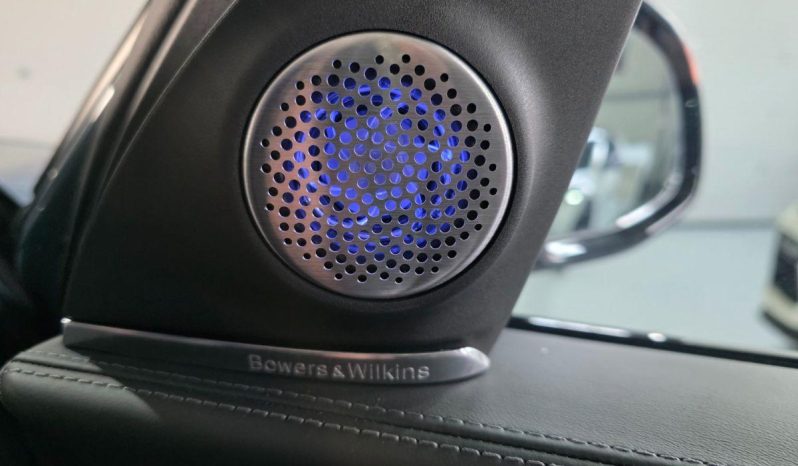 BMW XM 4.4 V8 xDRIVE M B&W 23” full